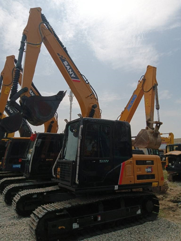 Sany 135 - Crawler excavator: picture 3 Sany 135 - Crawler excavator: picture 3