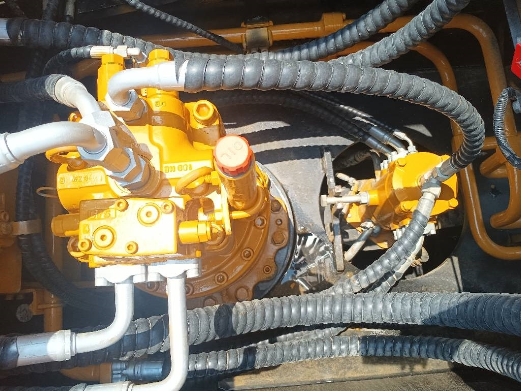 Sany 245 - Crawler excavator: picture 5 Sany 245 - Crawler excavator: picture 5