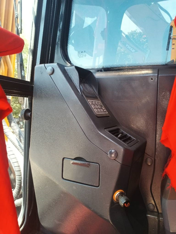 Sany 60C - Crawler excavator: picture 5 Sany 60C - Crawler excavator: picture 5