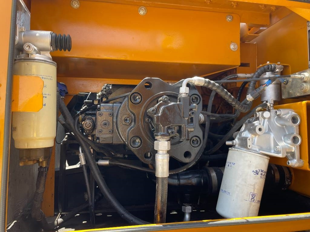 Sany SY 215 C - Crawler excavator: picture 3 Sany SY 215 C - Crawler excavator: picture 3