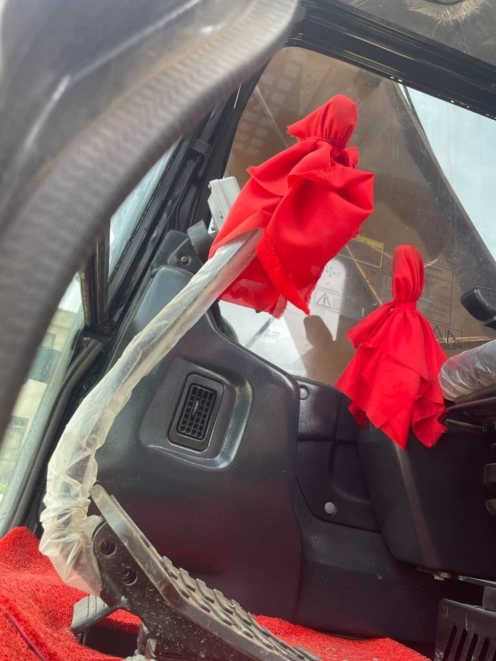 Sany SY 365 H  - Crawler excavator: picture 3 Sany SY 365 H  - Crawler excavator: picture 3