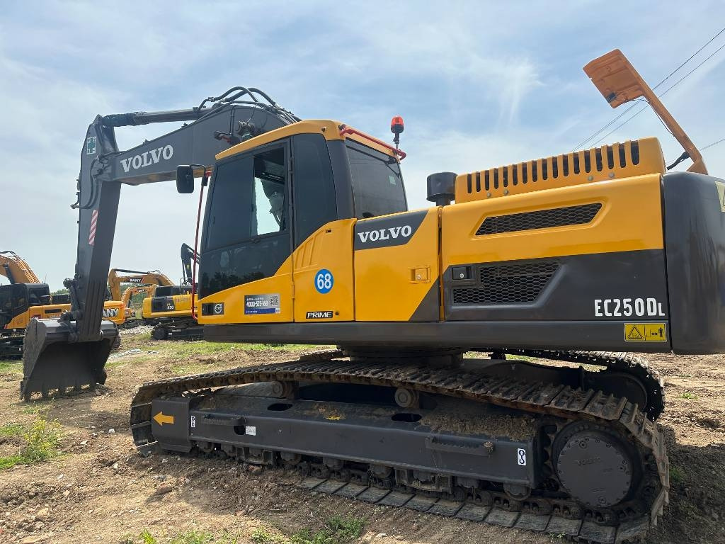 Volvo EC 250 D L  - Crawler excavator: picture 1 Volvo EC 250 D L  - Crawler excavator: picture 1