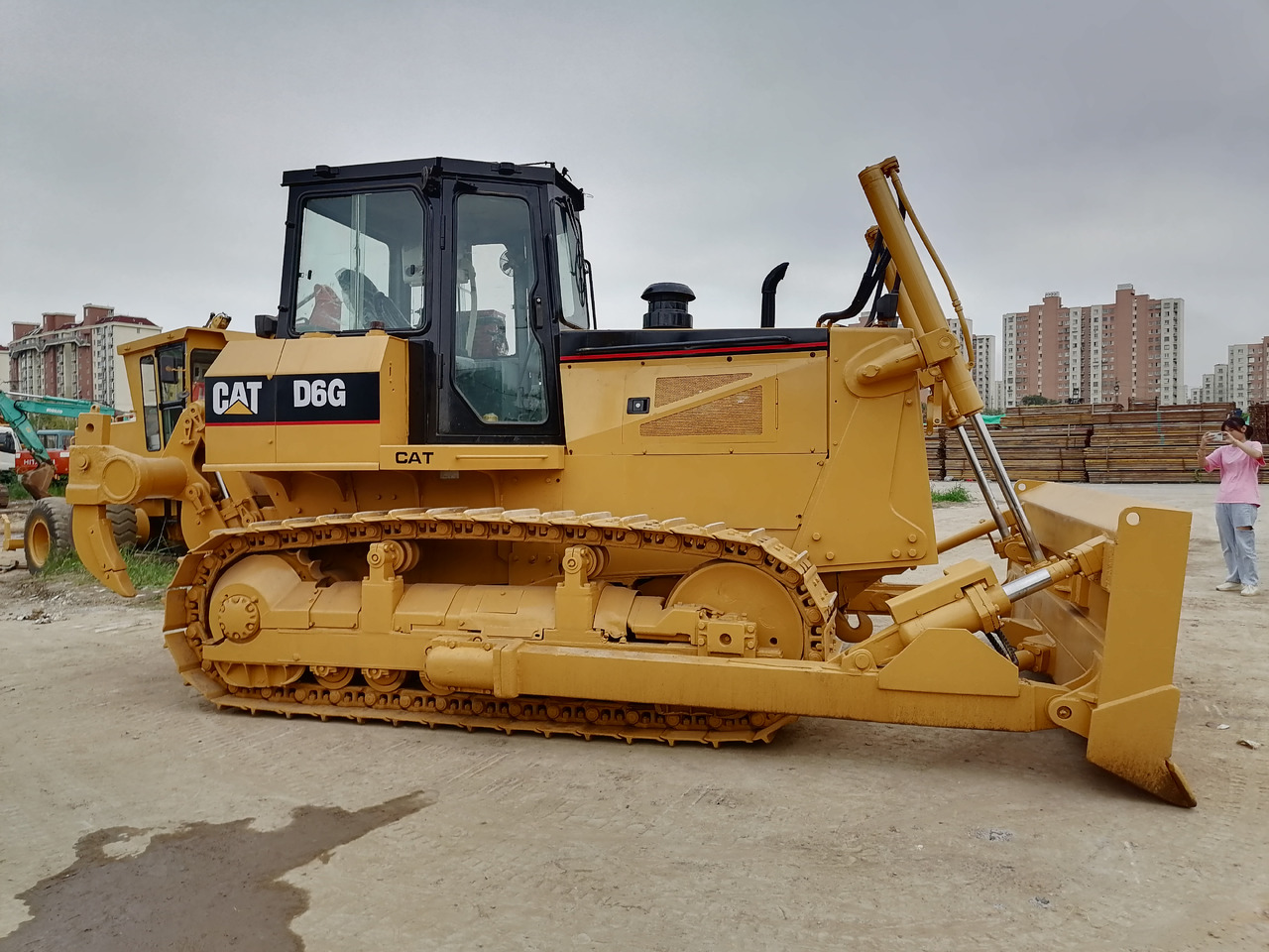 CATERPILLAR D6G Used bulldozer - Bulldozer: picture 4 CATERPILLAR D6G Used bulldozer - Bulldozer: picture 4