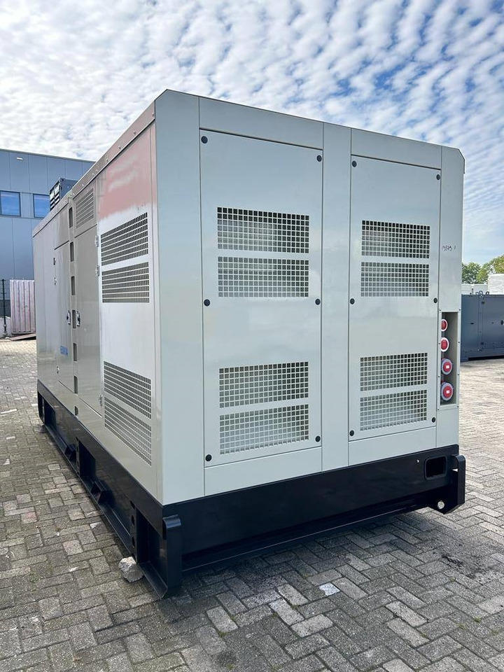 Baudouin 6M33G660/5 - 650 kVA Generator - DPX-19879 - Generator set: picture 3 Baudouin 6M33G660/5 - 650 kVA Generator - DPX-19879 - Generator set: picture 3