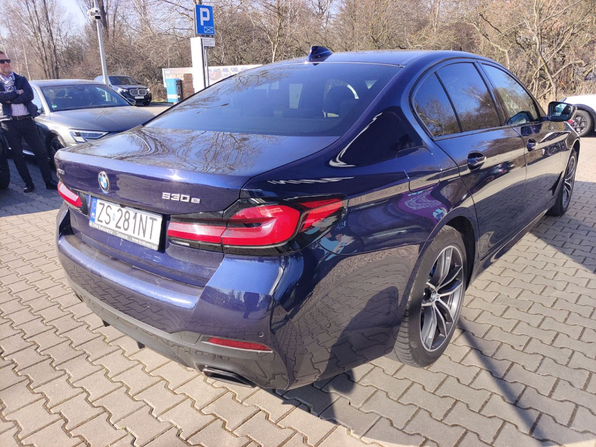 BMW 530e xDrive M Sport SEDAN - Sedan: picture 3 BMW 530e xDrive M Sport SEDAN - Sedan: picture 3