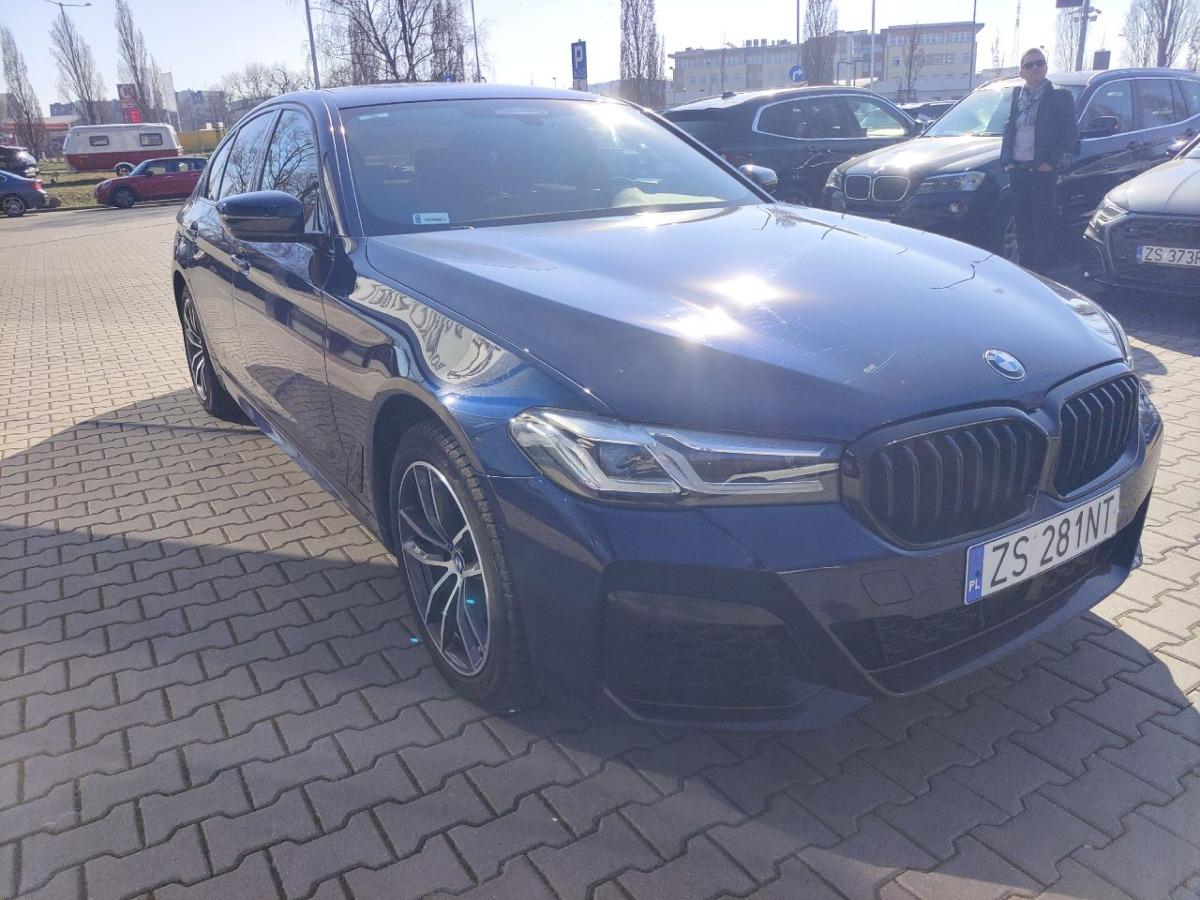 BMW 530e xDrive M Sport SEDAN - Sedan: picture 1 BMW 530e xDrive M Sport SEDAN - Sedan: picture 1