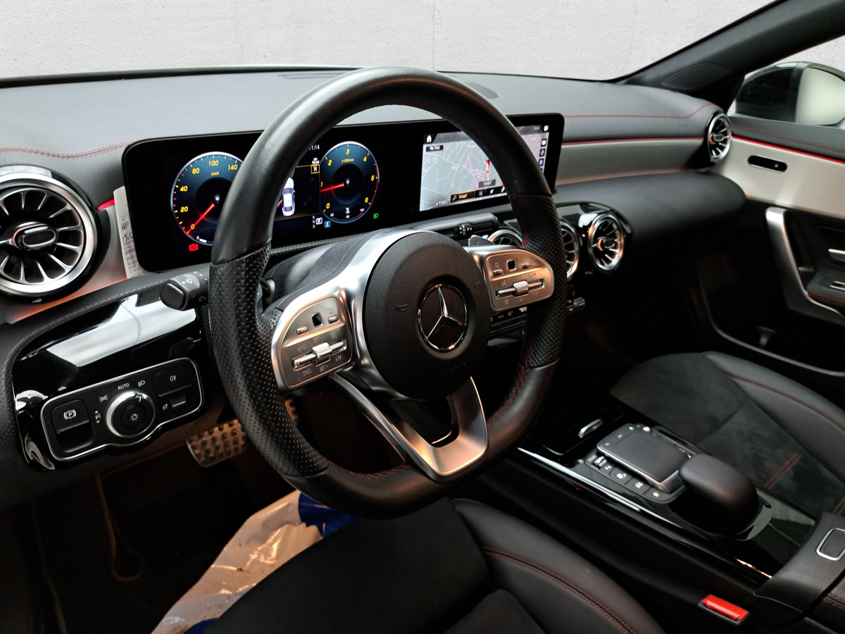Hatchback MERCEDES BENZ CLA 200 D HATCHBACK: picture 12