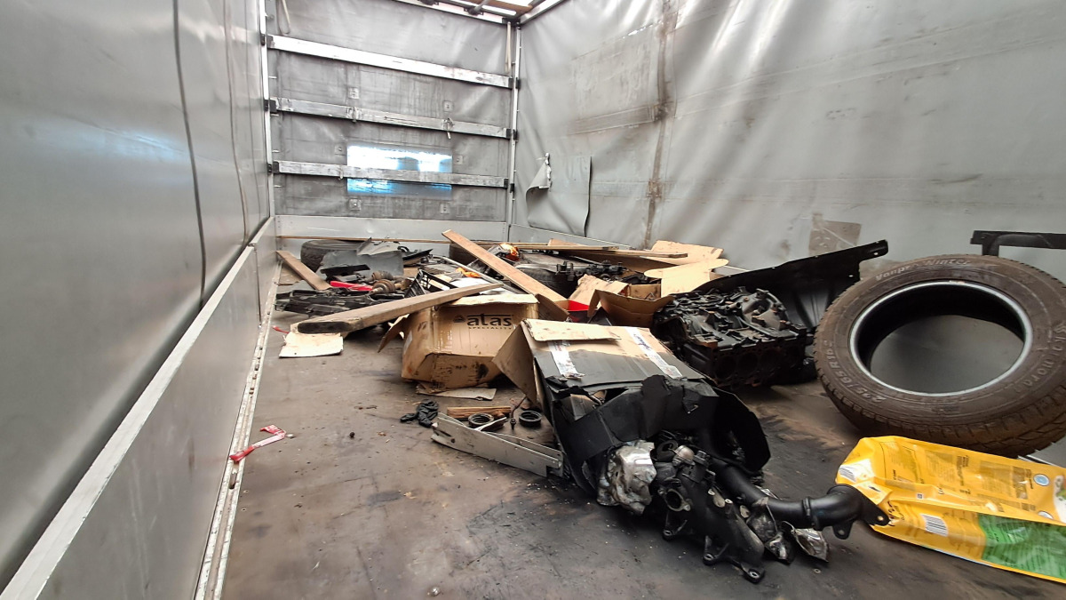 Curtain side van RENAULT Master PLANDEKA: picture 6