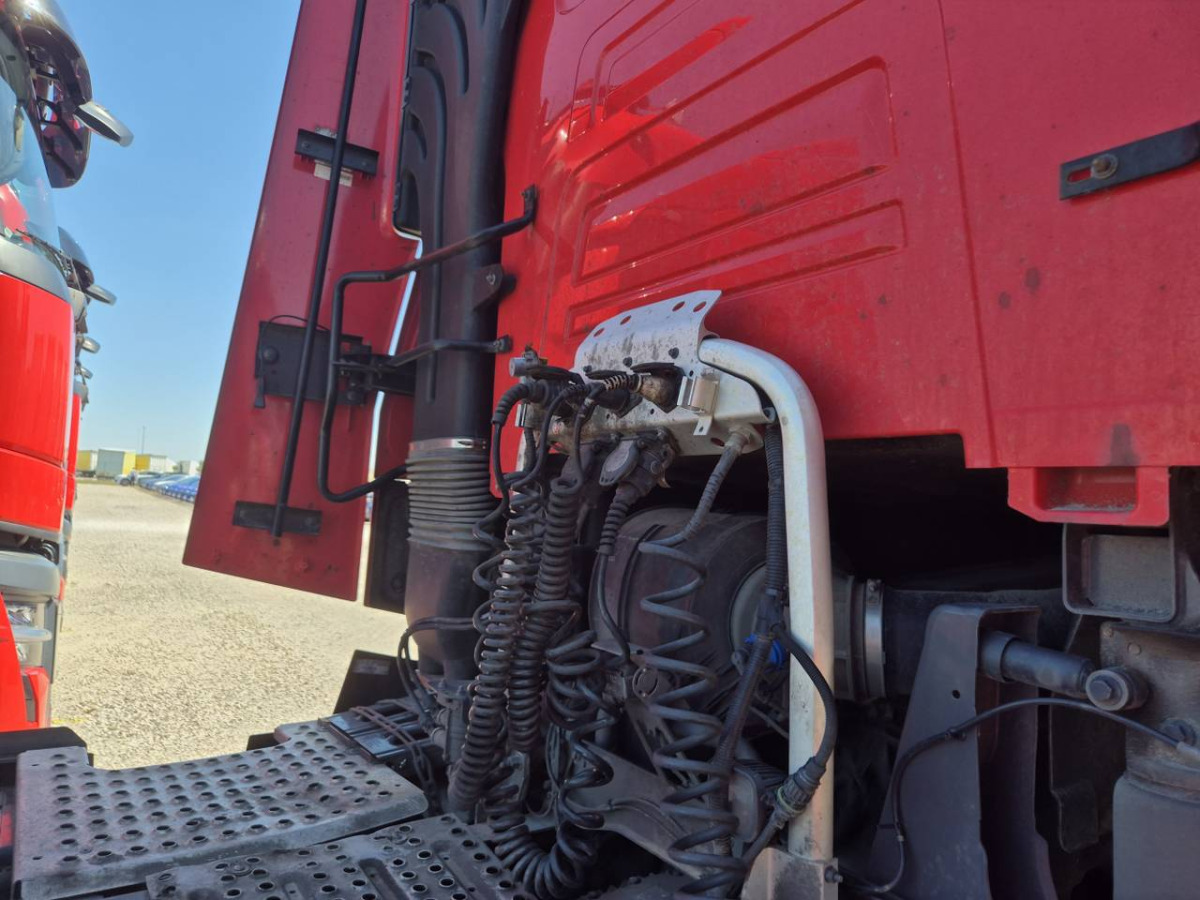 Tractor unit RENAULT T520 CIĄGNIK SIODŁOWY: picture 8