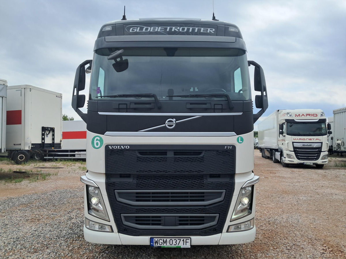 VOLVO FH CIĄGNIK SIODŁOWY - Tractor unit: picture 3 VOLVO FH CIĄGNIK SIODŁOWY - Tractor unit: picture 3