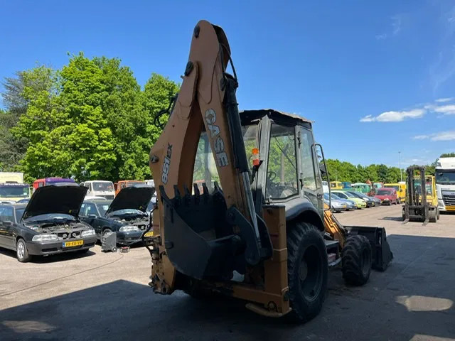 Backhoe loader Case 851EX-SS , 4x4 , Backhoe Loader , 4 in 1 Bucket: picture 6 Backhoe loader Case 851EX-SS , 4x4 , Backhoe Loader , 4 in 1 Bucket: picture 6