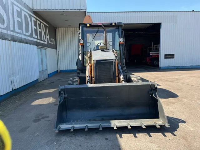 Backhoe loader Case 851EX-SS , 4x4 , Backhoe Loader , 4 in 1 Bucket: picture 9 Backhoe loader Case 851EX-SS , 4x4 , Backhoe Loader , 4 in 1 Bucket: picture 9