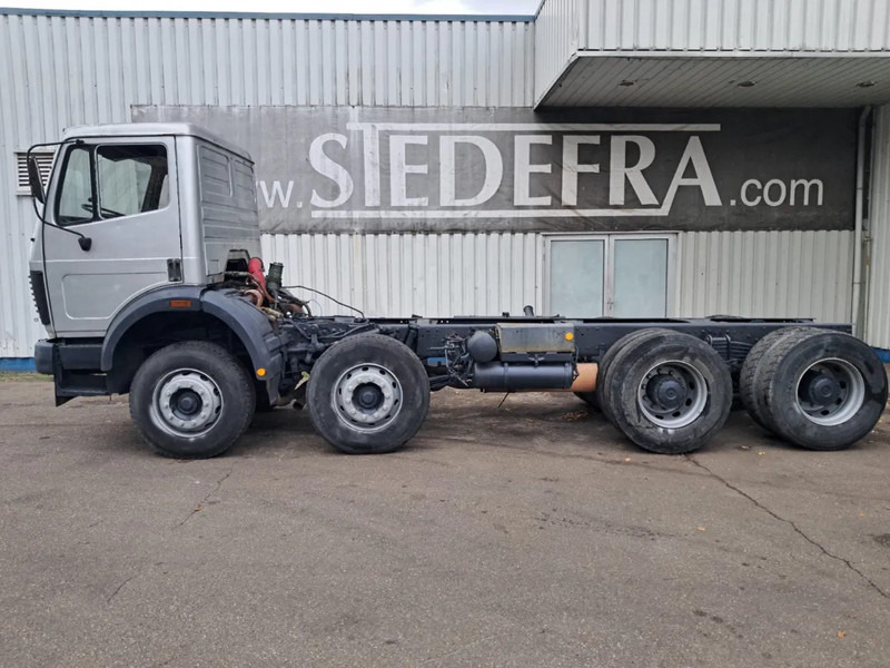 Mercedes-Benz 3235SK / 3535SK , 8x4, V8 BiTurbo, ZF Manual , Spring Suspension - Cab chassis truck: picture 2 Mercedes-Benz 3235SK / 3535SK , 8x4, V8 BiTurbo, ZF Manual , Spring Suspension - Cab chassis truck: picture 2