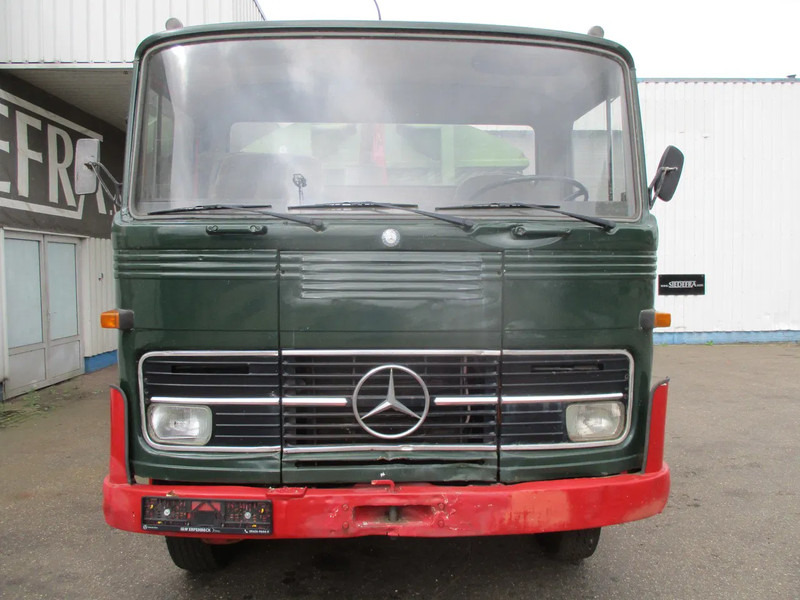 Hook lift truck Mercedes-Benz LP 1319 , Oldtimer: picture 8