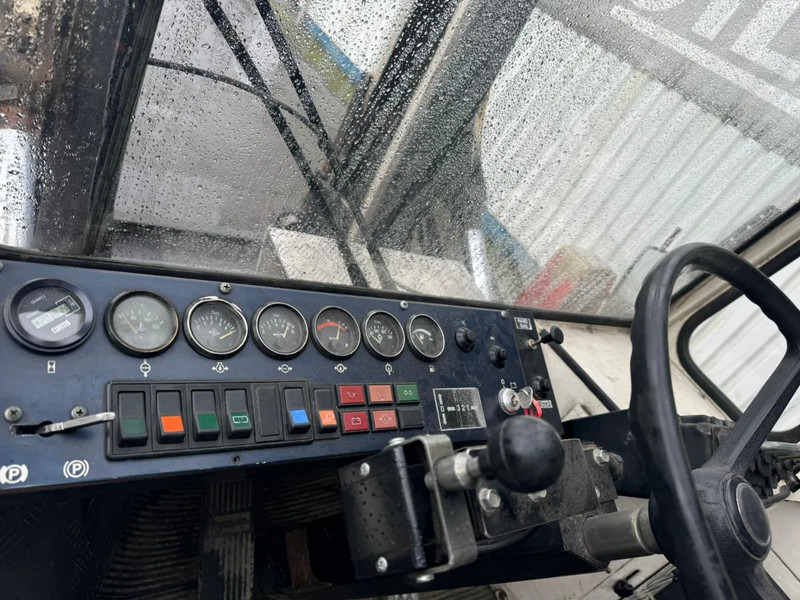 Diesel forklift Svetruck 860-28 Pneumatic Tire Forklift: picture 12