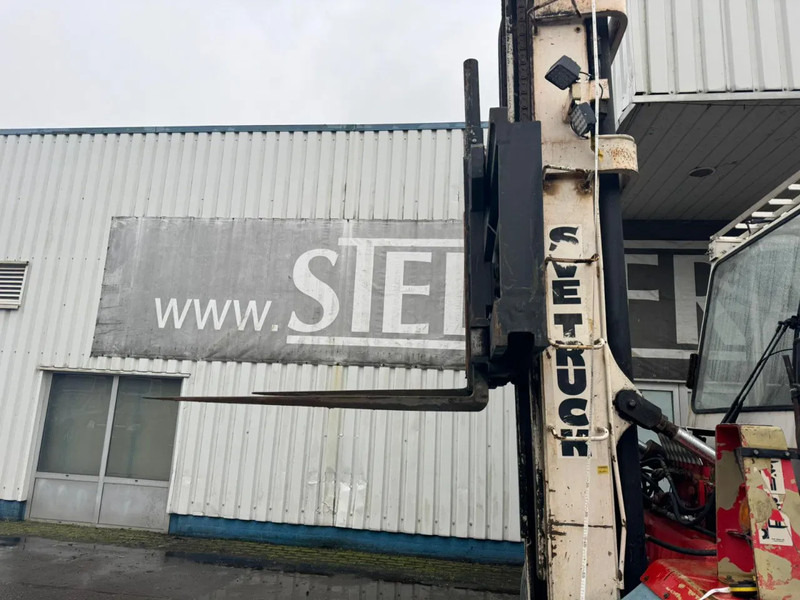 Diesel forklift Svetruck 860-28 Pneumatic Tire Forklift: picture 8