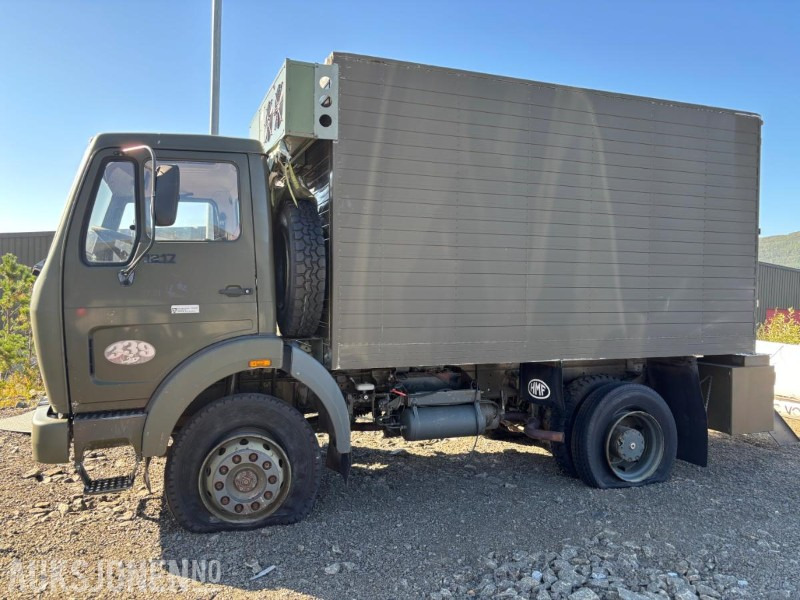 1980 Mercedes-Benz 1217 4X4 Allrad-Kipper Fahrgestell (AK/32) - Box truck: picture 1 1980 Mercedes-Benz 1217 4X4 Allrad-Kipper Fahrgestell (AK/32) - Box truck: picture 1