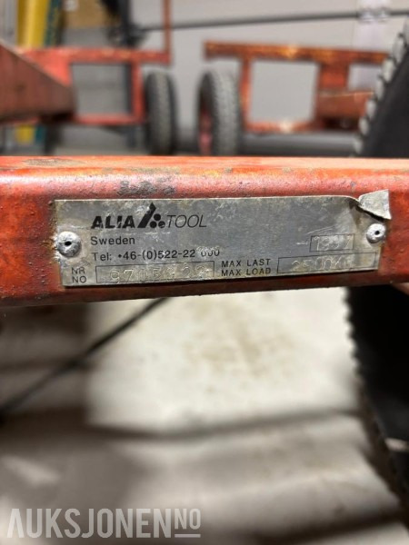 2 stk Materialvogner, Alia Tool - Construction equipment: picture 4 2 stk Materialvogner, Alia Tool - Construction equipment: picture 4
