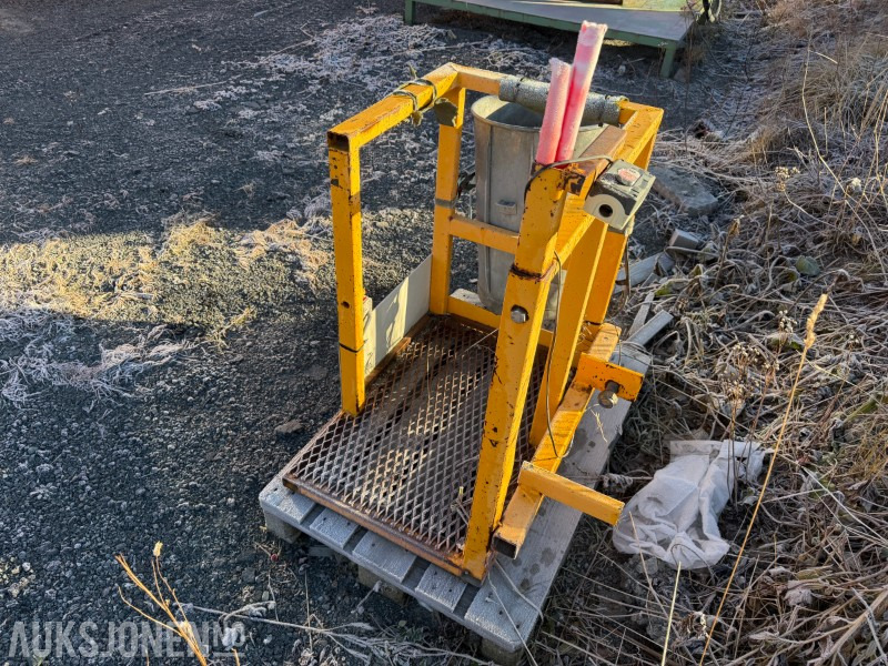 2000 Arbeidsvogn til pickup/liten lastebil - Construction equipment: picture 4 2000 Arbeidsvogn til pickup/liten lastebil - Construction equipment: picture 4