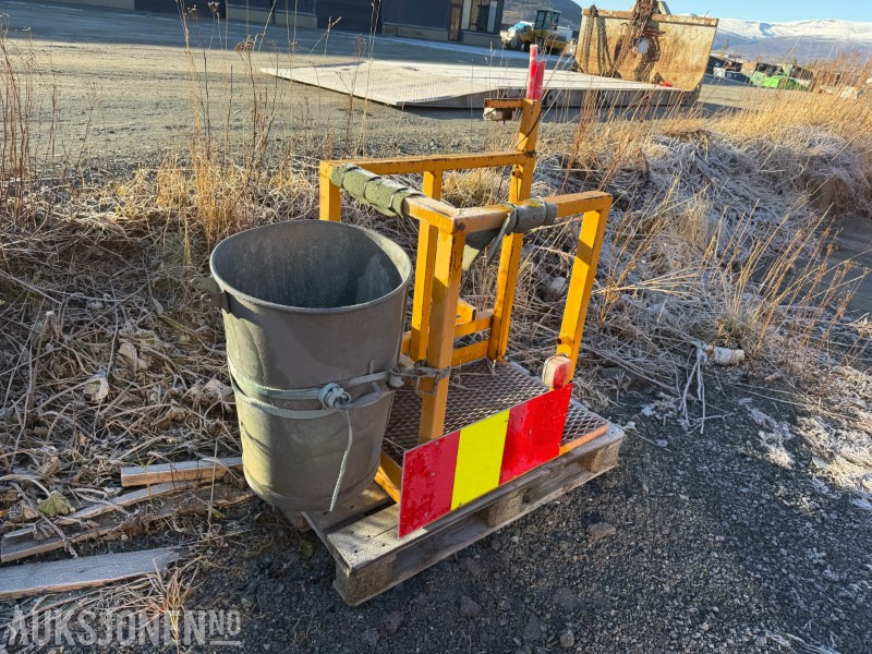 2000 Arbeidsvogn til pickup/liten lastebil - Construction equipment: picture 2 2000 Arbeidsvogn til pickup/liten lastebil - Construction equipment: picture 2