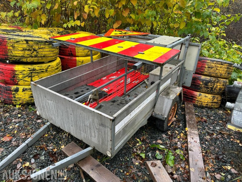 2000 Skilthenger - Construction equipment: picture 2 2000 Skilthenger - Construction equipment: picture 2