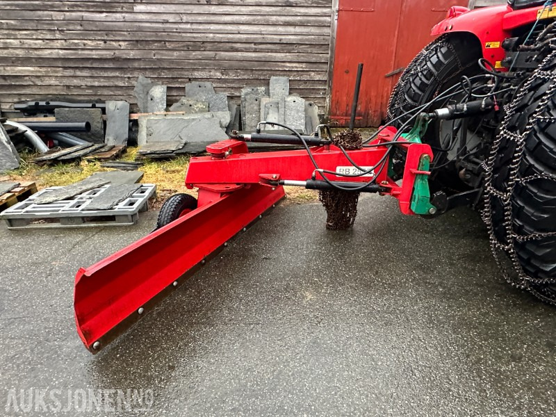 2001 Massey Ferguson 6470 - Farm tractor: picture 2 2001 Massey Ferguson 6470 - Farm tractor: picture 2