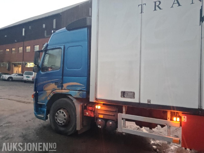 2005 Volvo FM9 - Box truck: picture 4 2005 Volvo FM9 - Box truck: picture 4