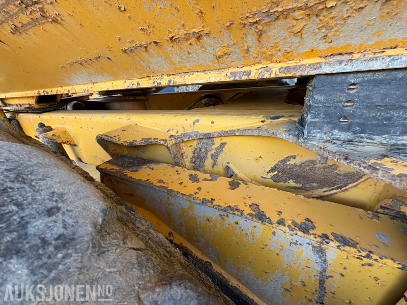 Dumper 2006 mod Volvo A35D - sorte skilter - 18 182 timer - 89 085 km: picture 14