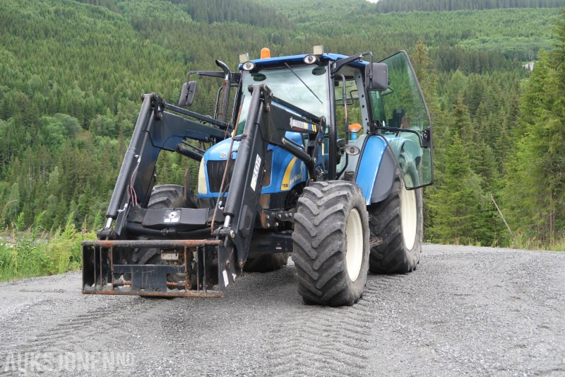 2009 New Holland T5060 Traktor / 8550 timer - Farm tractor: picture 2 2009 New Holland T5060 Traktor / 8550 timer - Farm tractor: picture 2