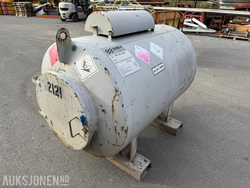 2011 Dieseltank 1000 liter med pumpe - Construction equipment: picture 5 2011 Dieseltank 1000 liter med pumpe - Construction equipment: picture 5