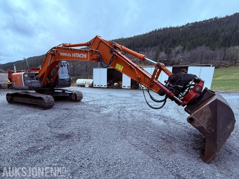 2011 Hitachi ZX210 LC-3 beltegraver KUN 8475 timer - GPS, RT80 Rototilt, Sentralsmøring - Excavator: picture 2 2011 Hitachi ZX210 LC-3 beltegraver KUN 8475 timer - GPS, RT80 Rototilt, Sentralsmøring - Excavator: picture 2