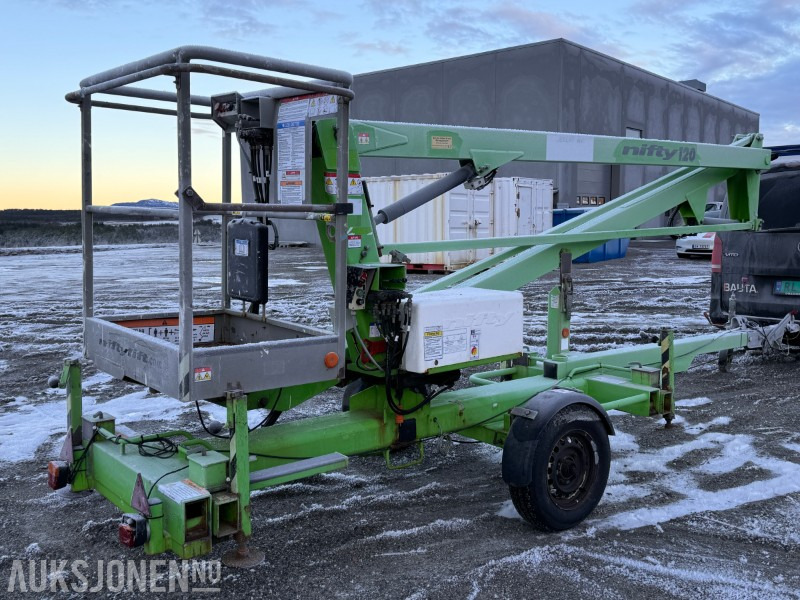 2011 Niftylift 120 ME - Tilhengermontert Elektrisk Bomlift - 12 meters arbeidshøyde - Sertifiseret til oktober 2026 - Aerial platform: picture 3 2011 Niftylift 120 ME - Tilhengermontert Elektrisk Bomlift - 12 meters arbeidshøyde - Sertifiseret til oktober 2026 - Aerial platform: picture 3