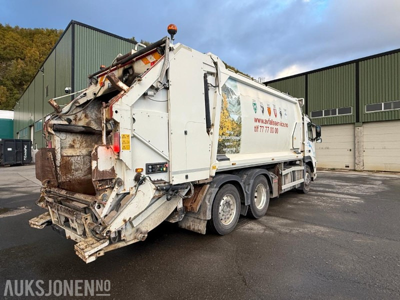 2011 Volvo FM330 6X2 Komprimatorbil 22M3 - Strøere - Baklaster - 353908KM - Garbage truck: picture 5 2011 Volvo FM330 6X2 Komprimatorbil 22M3 - Strøere - Baklaster - 353908KM - Garbage truck: picture 5