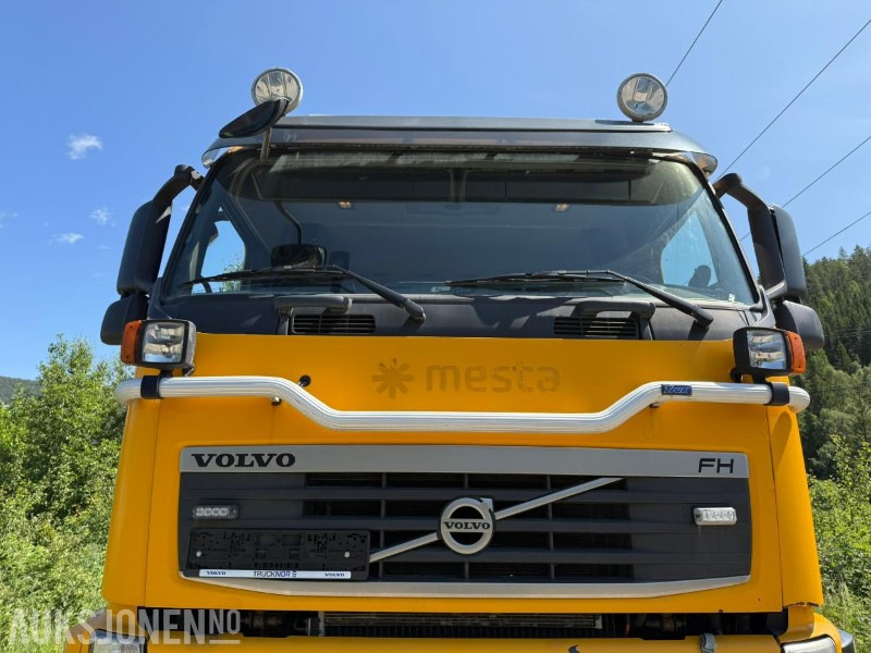 Hook lift truck 2012 Volvo FH540 8x4 brøyterigget Krokbil rep objekt: picture 12 Hook lift truck 2012 Volvo FH540 8x4 brøyterigget Krokbil rep objekt: picture 12