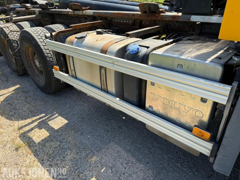 Hook lift truck 2012 Volvo FH540 8x4 brøyterigget Krokbil rep objekt: picture 17 Hook lift truck 2012 Volvo FH540 8x4 brøyterigget Krokbil rep objekt: picture 17