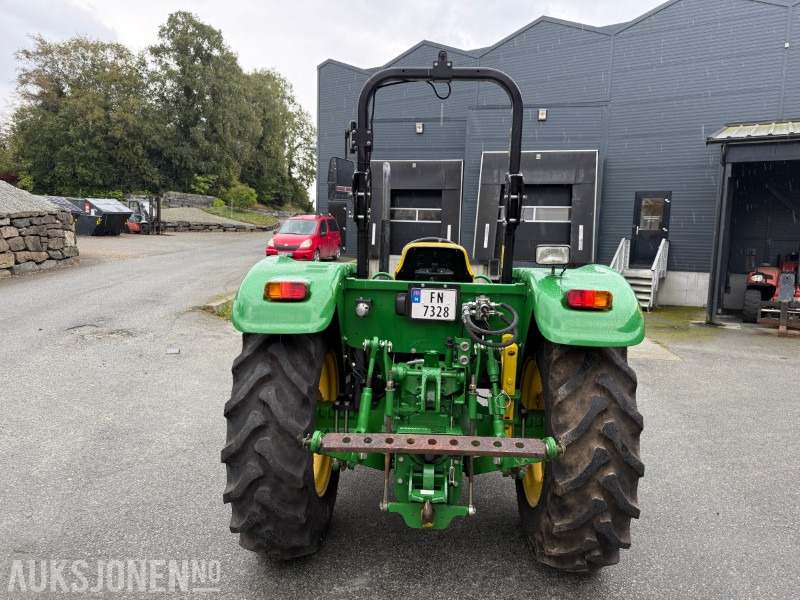 2013 John Deere 5055E 40 km TRAKTOR - Farm tractor: picture 4 2013 John Deere 5055E 40 km TRAKTOR - Farm tractor: picture 4