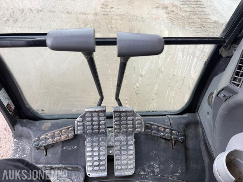 Excavator 2014 Hitachi Zaxis 135us BELTEGRAVER ENGCON TILTROTATOR SERVICEHISTORIKK SENTRALSMØRING 2 SKUFFER: picture 29