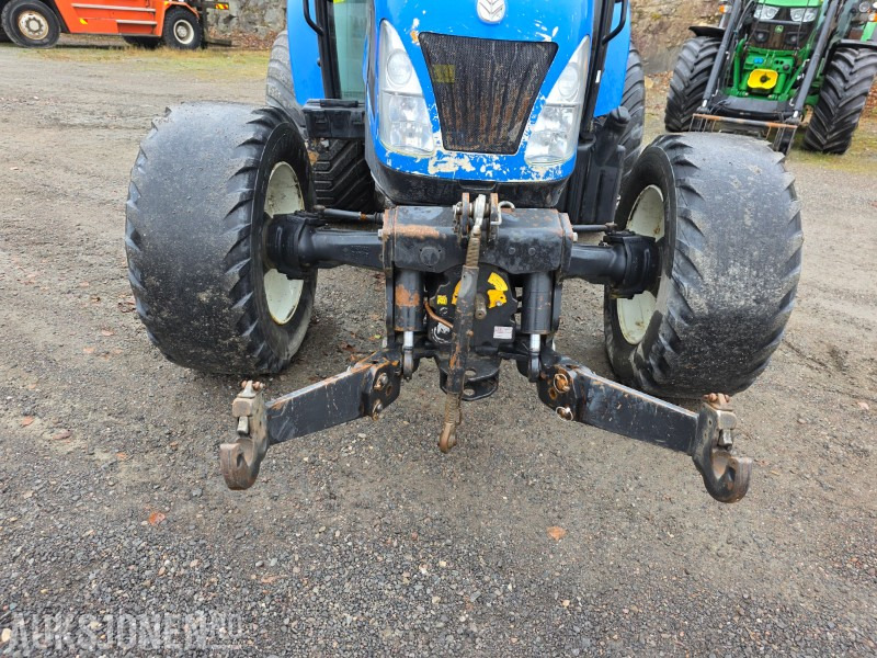 2014 New Holland T4.75 front hydraulikk P2 3600 timer - Farm tractor: picture 4 2014 New Holland T4.75 front hydraulikk P2 3600 timer - Farm tractor: picture 4
