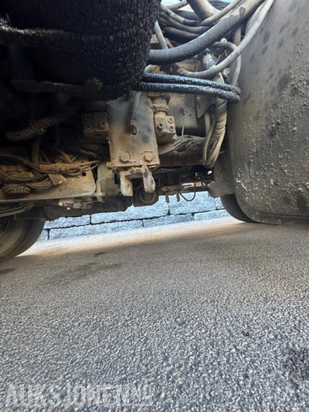 Hook lift truck 2015 Scania R580 8x4 tridem Krokbil / krokløft m/ JOAB 24t krok med knekk: picture 8 Hook lift truck 2015 Scania R580 8x4 tridem Krokbil / krokløft m/ JOAB 24t krok med knekk: picture 8