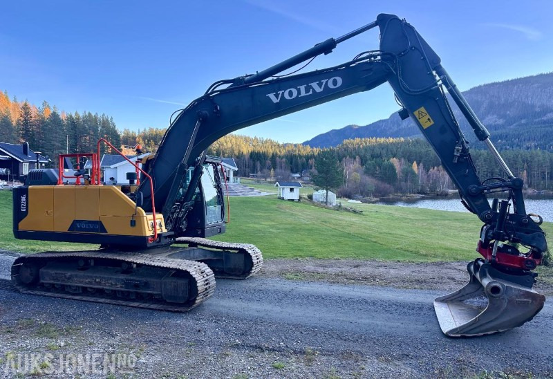 2015 Volvo EC220EL - Excavator: picture 2 2015 Volvo EC220EL - Excavator: picture 2