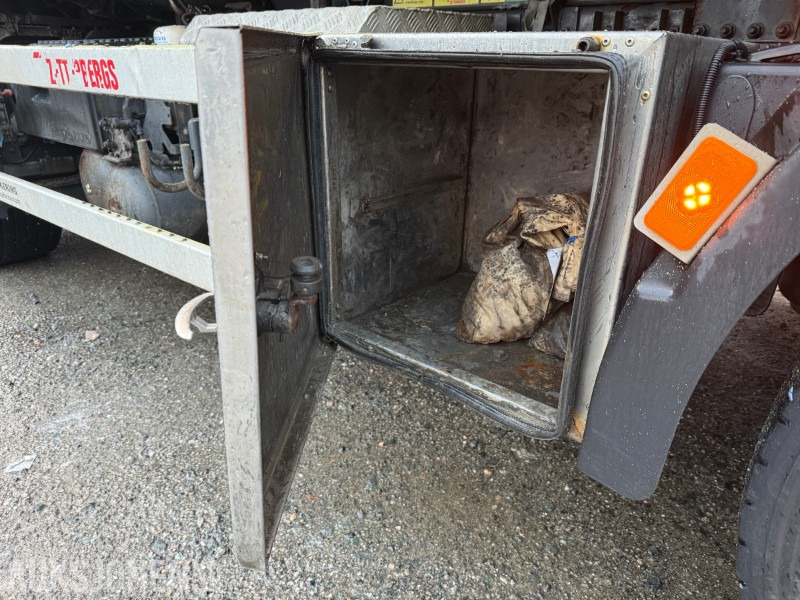 Tipper 2015 Volvo FH 16 663 hk 6X4 tippbil km.stand 368689 - Eu-godkjent: picture 17