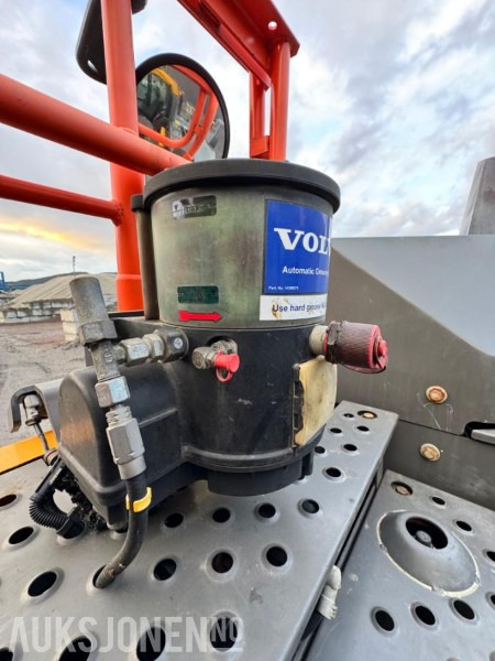 Excavator 2018 Volvo ECR145EL - 16,5 tonns gravemaskin - Knekkbom - Leica GPS - Sentralsmøring - Bunkringspumpe - 2 skuffer - Sertifiseres før salg: picture 43