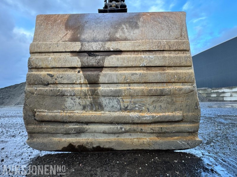 Excavator 2018 Volvo ECR145EL - 16,5 tonns gravemaskin - Knekkbom - Leica GPS - Sentralsmøring - Bunkringspumpe - 2 skuffer - Sertifiseres før salg: picture 35