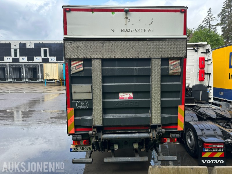 2019 Mercedes-Benz ANTOS - skapbil med zepro 2000kg løfter - Box truck: picture 4 2019 Mercedes-Benz ANTOS - skapbil med zepro 2000kg løfter - Box truck: picture 4