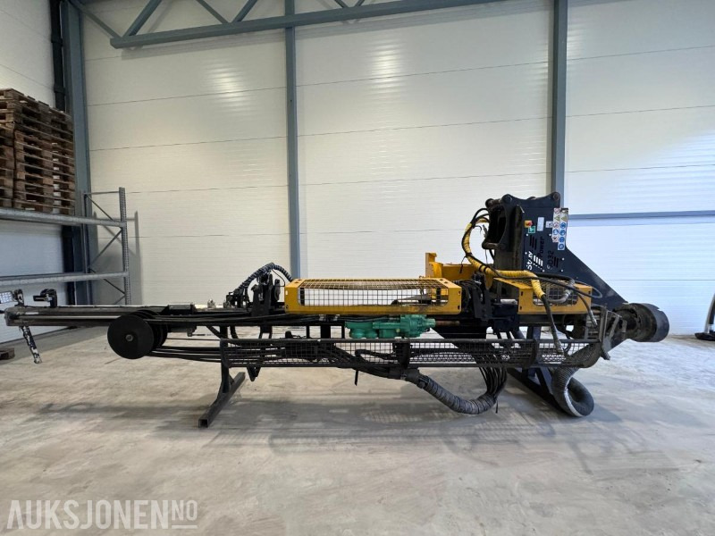2020 Stone Power SD32 Boretårn for gravemaskin - Montabert HC50 hammer - Med fjernstyring - Drilling rig: picture 2 2020 Stone Power SD32 Boretårn for gravemaskin - Montabert HC50 hammer - Med fjernstyring - Drilling rig: picture 2