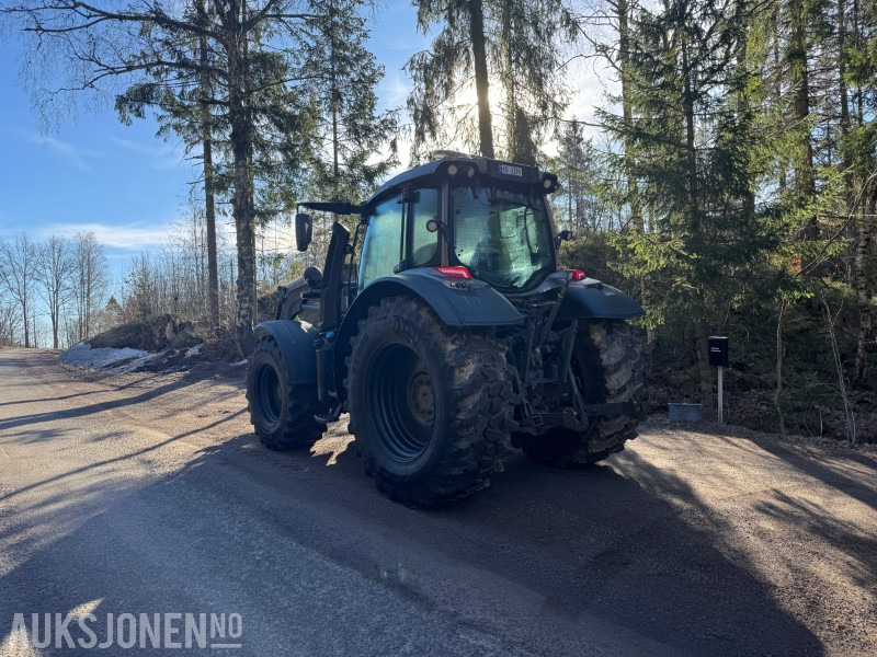 2021 Valtra N174 - Frontlaster - Farm tractor: picture 3 2021 Valtra N174 - Frontlaster - Farm tractor: picture 3