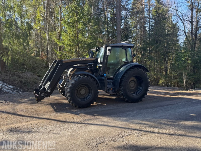 2021 Valtra N174 - Frontlaster - Farm tractor: picture 2 2021 Valtra N174 - Frontlaster - Farm tractor: picture 2