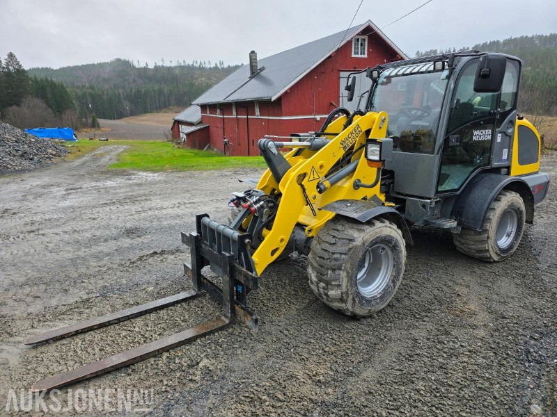 2022 Wacker Neuson WL 34 Hjullaster 485T KUN 2.15cm høy lasteskuffe og pallegaffel Hydraulisk HK Weidemann-feste - Wheel loader: picture 1 2022 Wacker Neuson WL 34 Hjullaster 485T KUN 2.15cm høy lasteskuffe og pallegaffel Hydraulisk HK Weidemann-feste - Wheel loader: picture 1