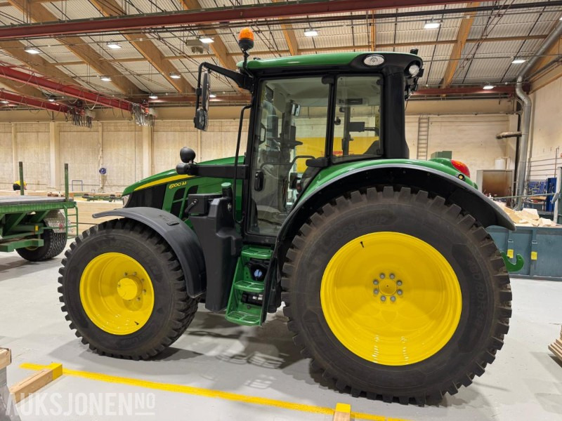 Farm tractor 2023 John Deere 6100M TRAKTOR MED 2 SETT HJUL, KUN 1543 TIMER: picture 8