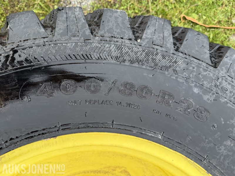 2 STK TRAKTORHJUL NOKIAN TYRES TRI 2 400/80R28 - Agricultural machinery: picture 2 2 STK TRAKTORHJUL NOKIAN TYRES TRI 2 400/80R28 - Agricultural machinery: picture 2